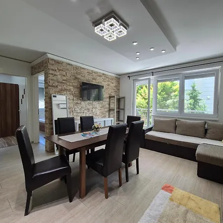 Panorama Wellness Apartman Apartmán *